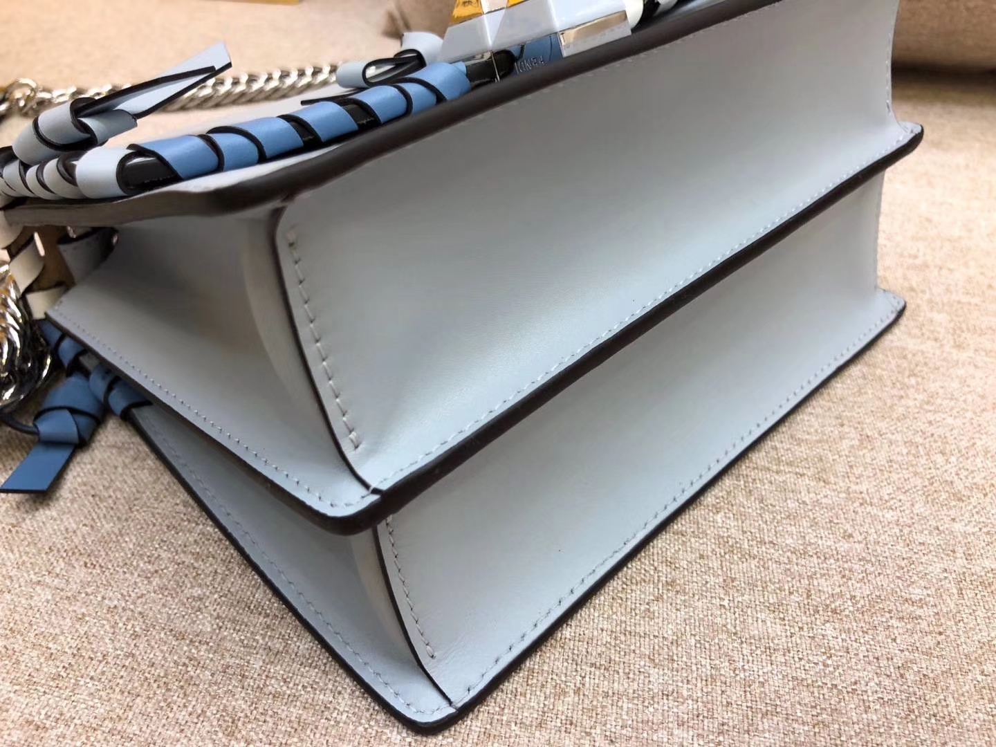 KANI PICCOLA翻盖迷你手袋 小牛皮 19cm 小蝴蝶结装饰 银扣链条包