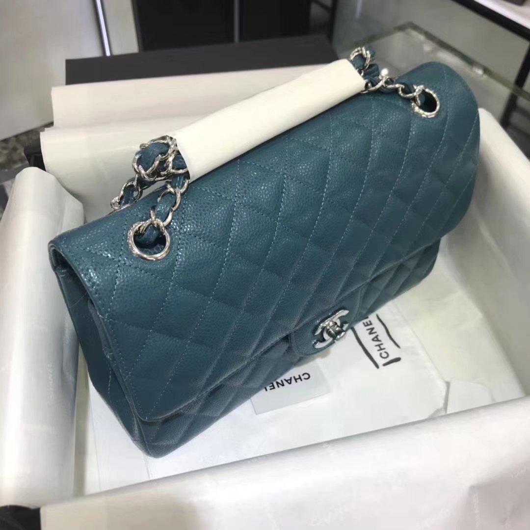 Chanel Classic Flap 25m 原厂皮鱼子酱 翡翠蓝 银扣