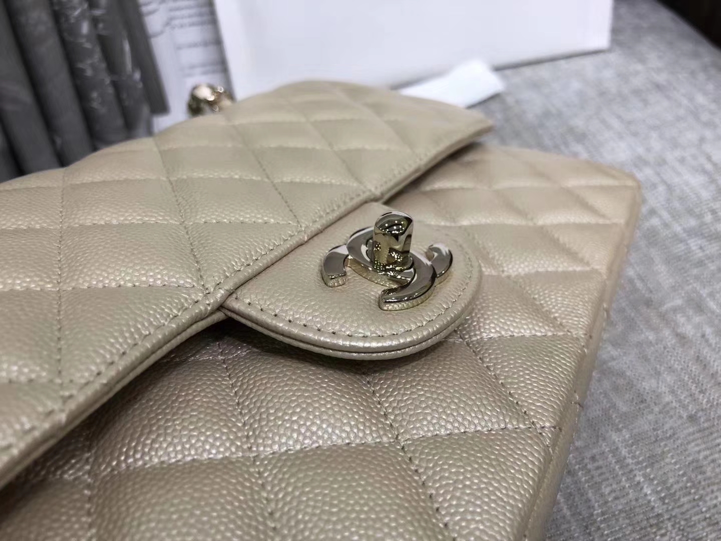 Chanel 香奈儿 cf经典系列 25cm 原厂皮小鱼子酱 金色 香槟金