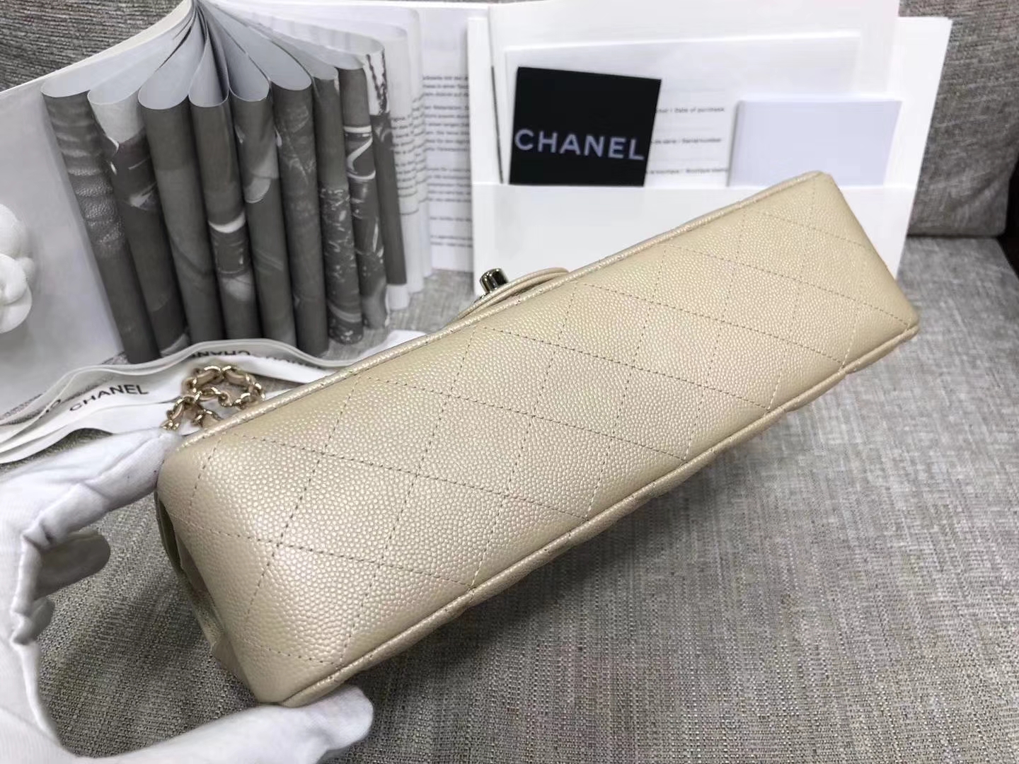 Chanel 香奈儿 cf经典系列 25cm 原厂皮小鱼子酱 金色 香槟金