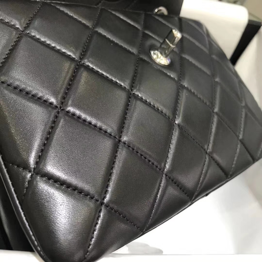 Chanel 香奈儿 Trendy CC  25cm 原厂皮小羊皮 黑色 银扣  