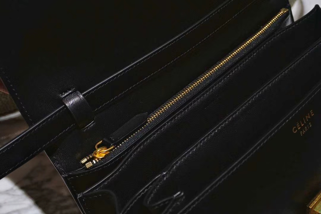 2018款专柜同步 Celine 思琳 box手搓纹 黑色 金扣