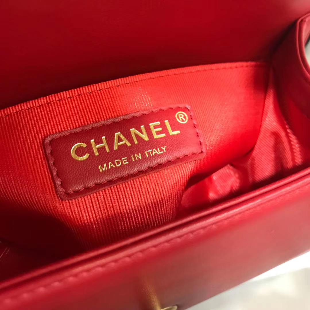 Chanel 香奈儿 Leboy 20cm 原厂皮小羊皮 大红色 怀旧磨砂金
