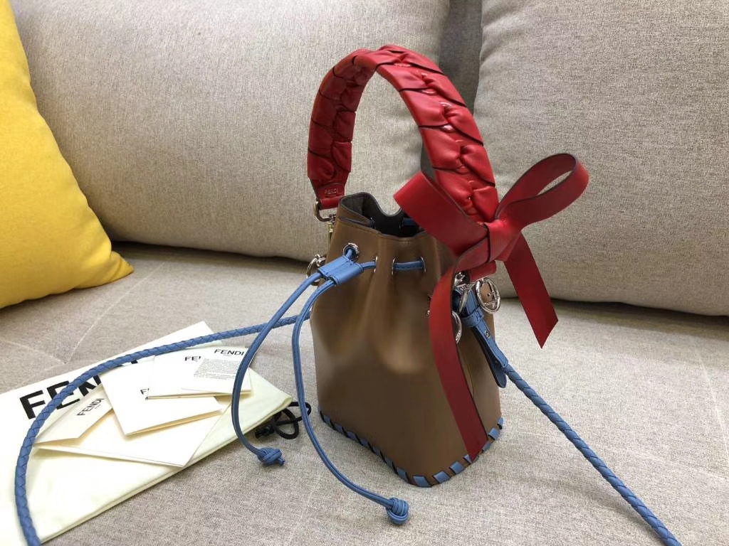 Fendi 芬迪 mon tresor最新拼色 蝴蝶結短 strap you 棕色 12x18x10cm