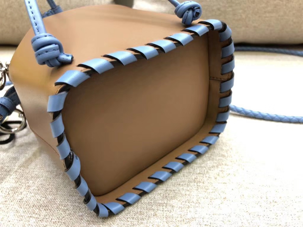 Fendi 芬迪 mon tresor最新拼色 蝴蝶結短 strap you 棕色 12x18x10cm