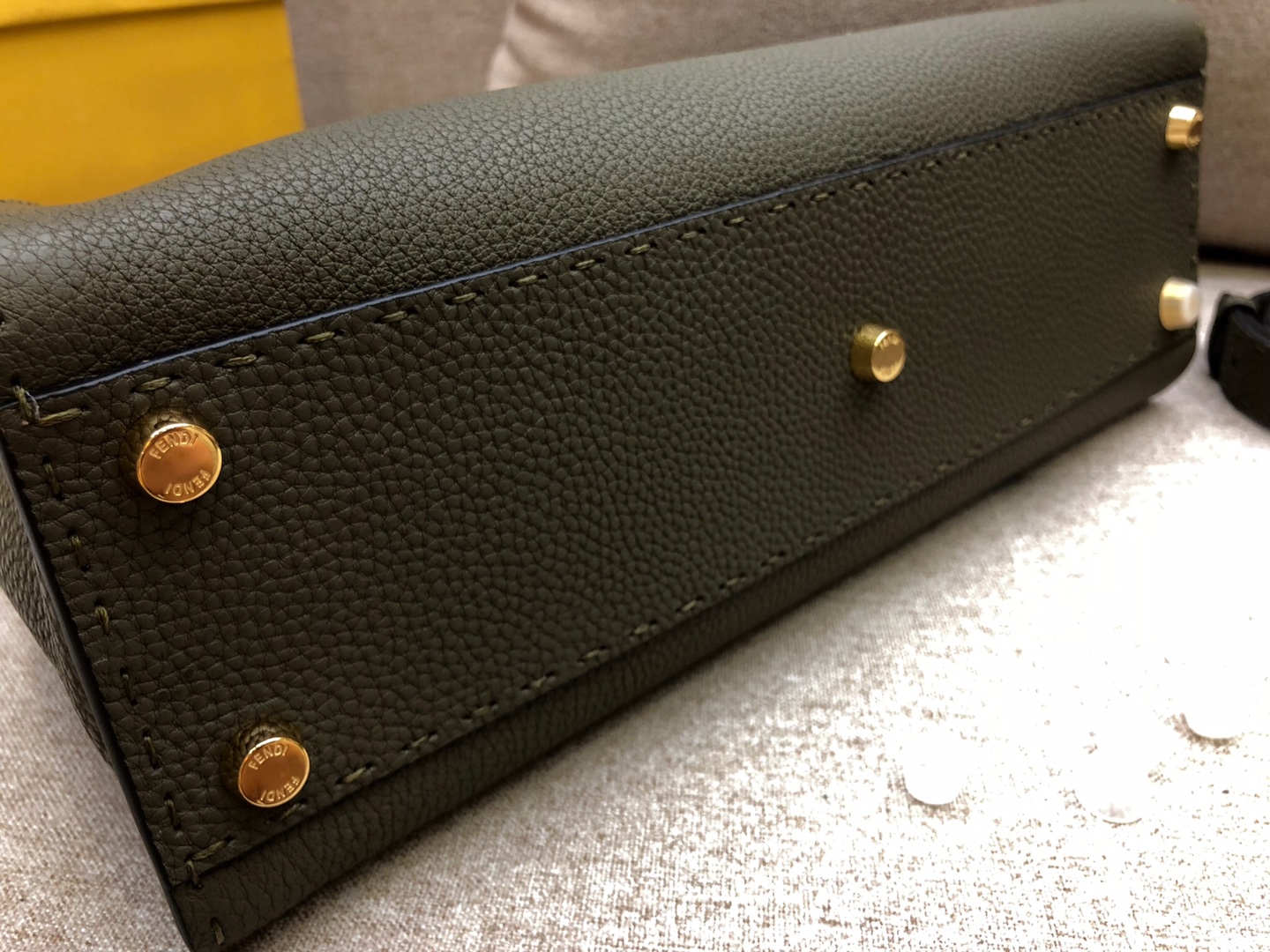 Fendi 芬迪 peekaboo 全钢五金 24k真空电镀 进口小牛皮 配套独家原包装 墨绿色 8812