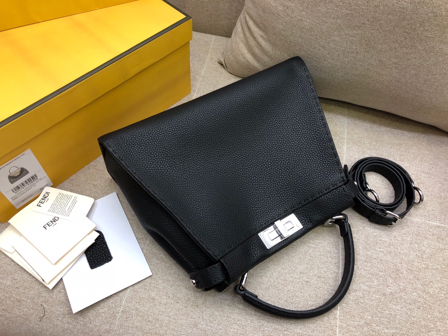 FENDI peekaboo 全钢五金 黑色 8812 进口小牛皮 意大利riri原厂拉链 进口腊线