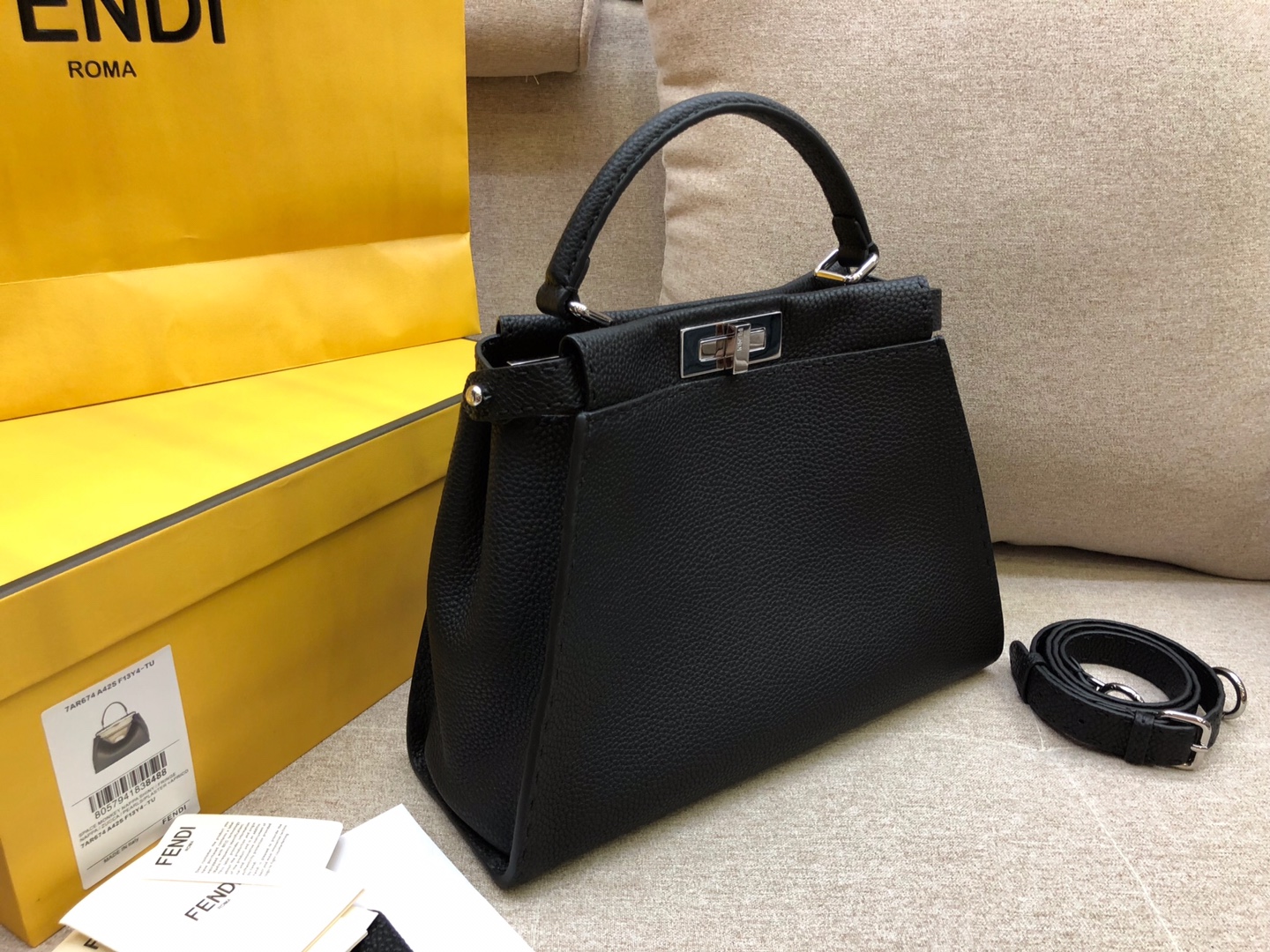 FENDI peekaboo 全钢五金 黑色 8812 进口小牛皮 意大利riri原厂拉链 进口腊线