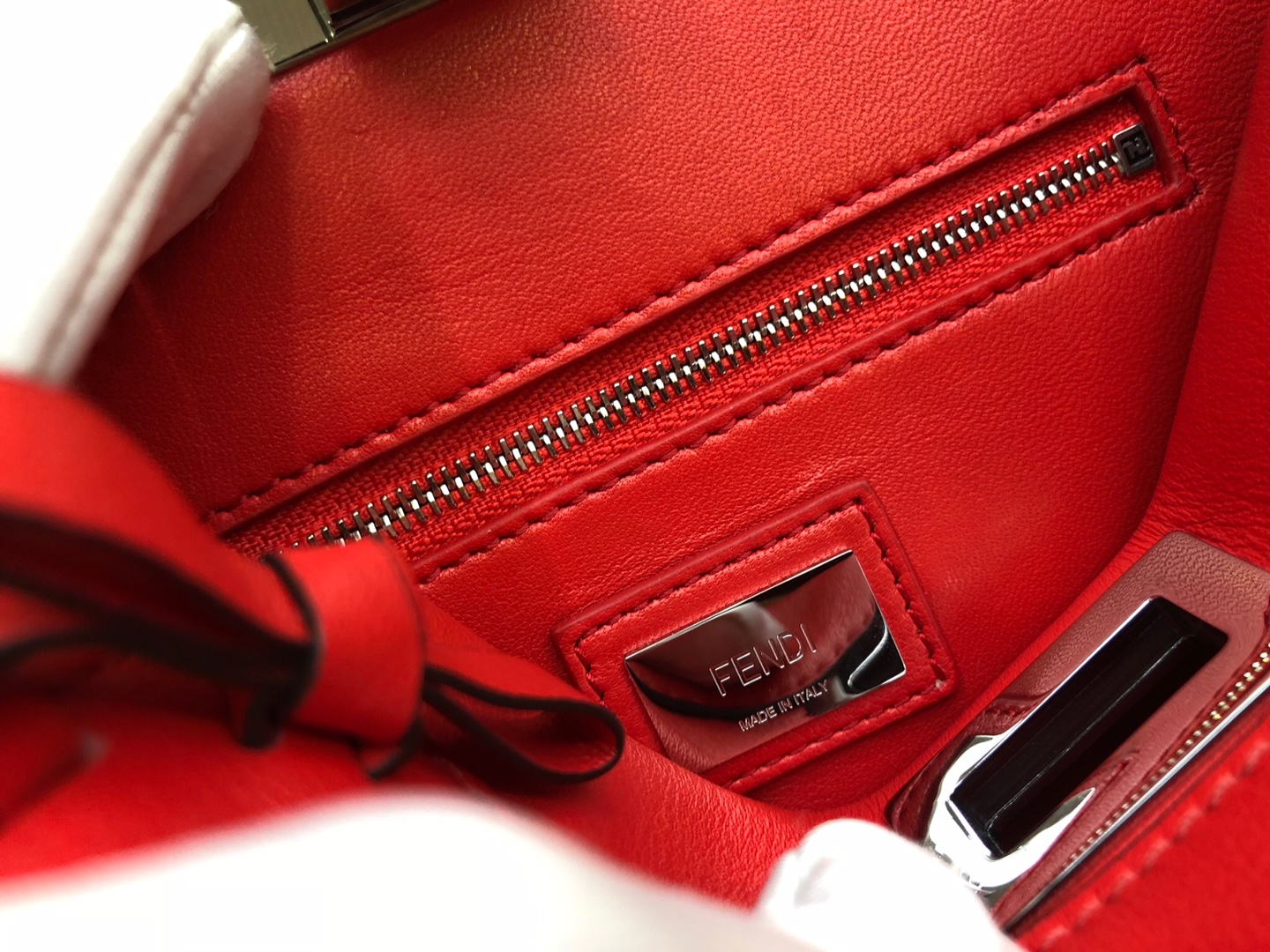 Fendi 芬迪 mini peekaboo  全钢五金 外进口小牛皮 内袋进口羊皮 23cm