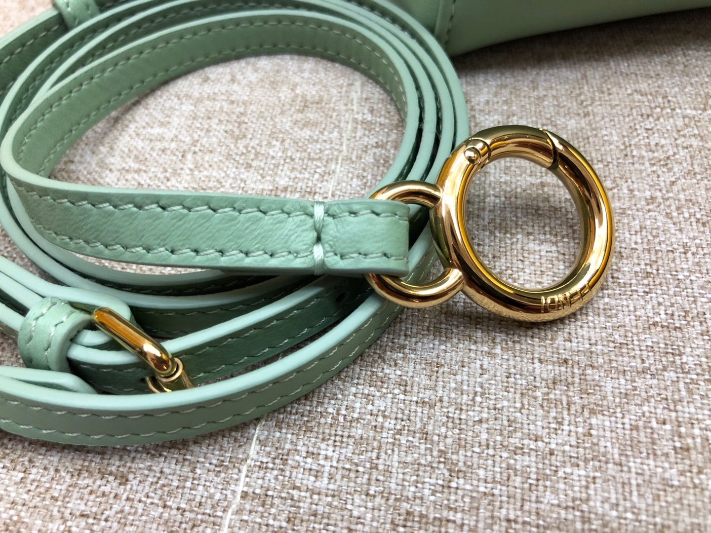 Fendi 芬迪 mini peekaboo  全钢五金 内外进口小羊皮 意大利riri原厂拉链 绿色 23cm