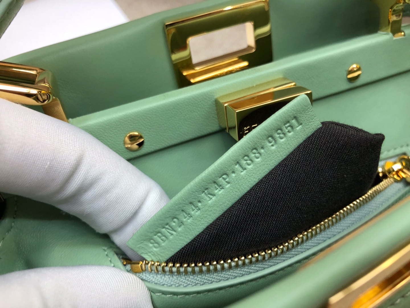 Fendi 芬迪 mini peekaboo  全钢五金 内外进口小羊皮 意大利riri原厂拉链 绿色 23cm