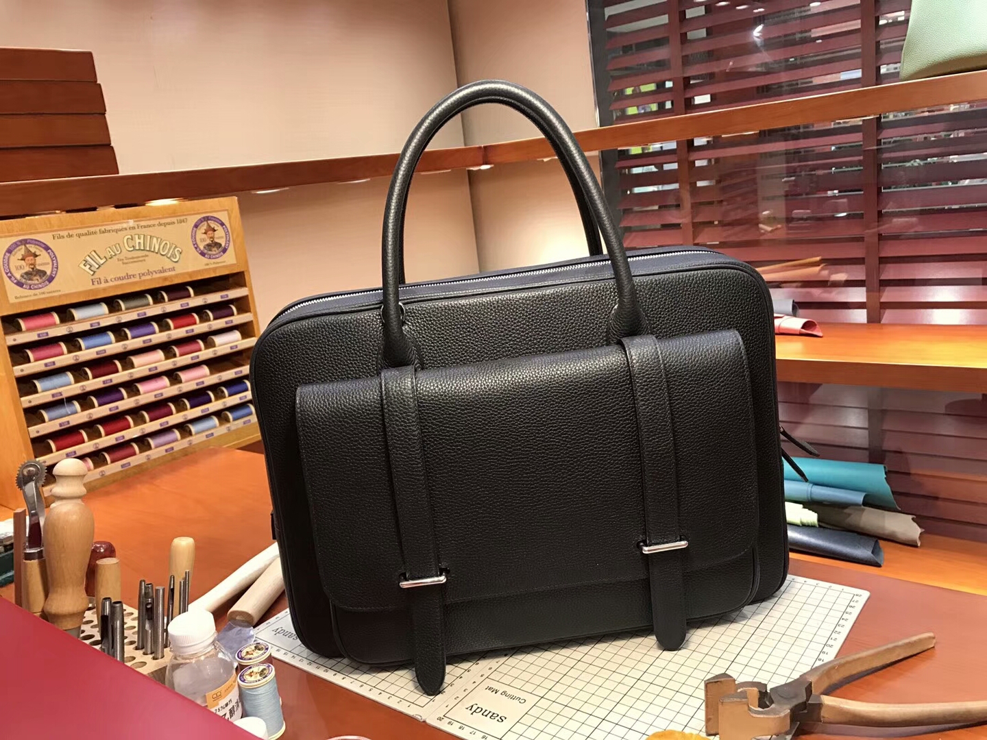 HERMES 爱马仕 男士邮差公文包 BLACK 黑色 现货系列 配全套专柜原版包装