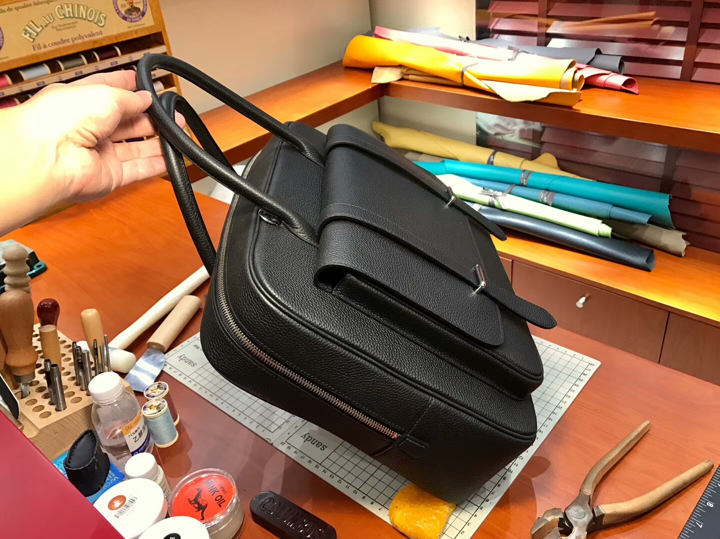 HERMES 爱马仕 男士邮差公文包 BLACK 黑色 现货系列 配全套专柜原版包装