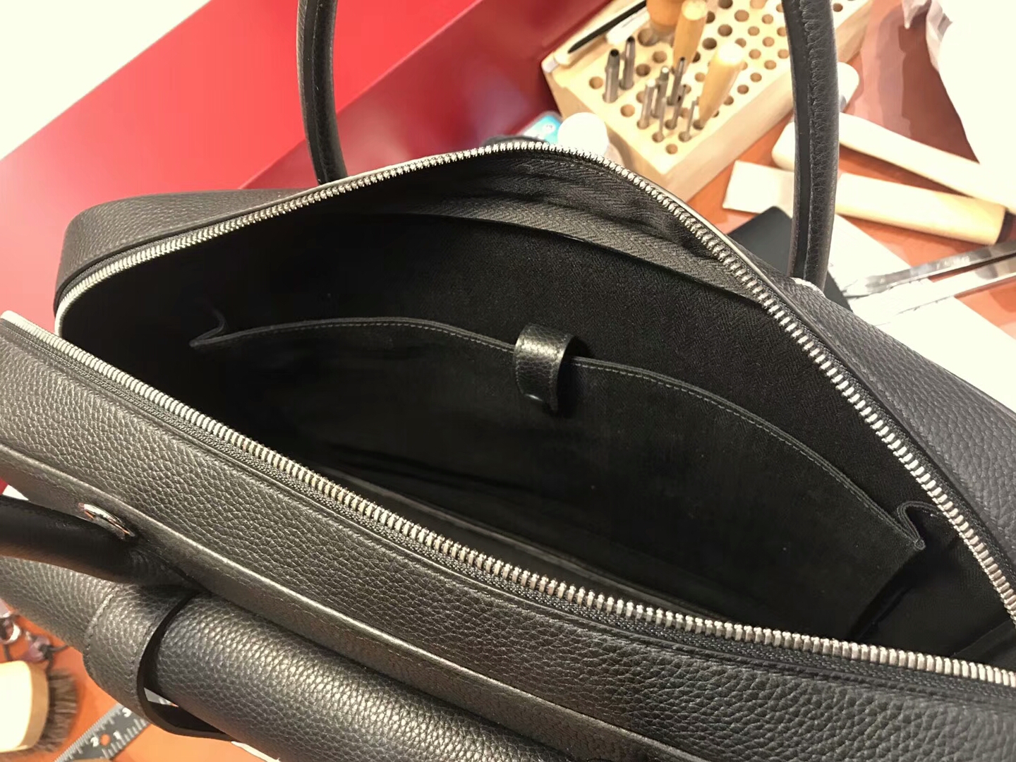 HERMES 爱马仕 男士邮差公文包 BLACK 黑色 现货系列 配全套专柜原版包装