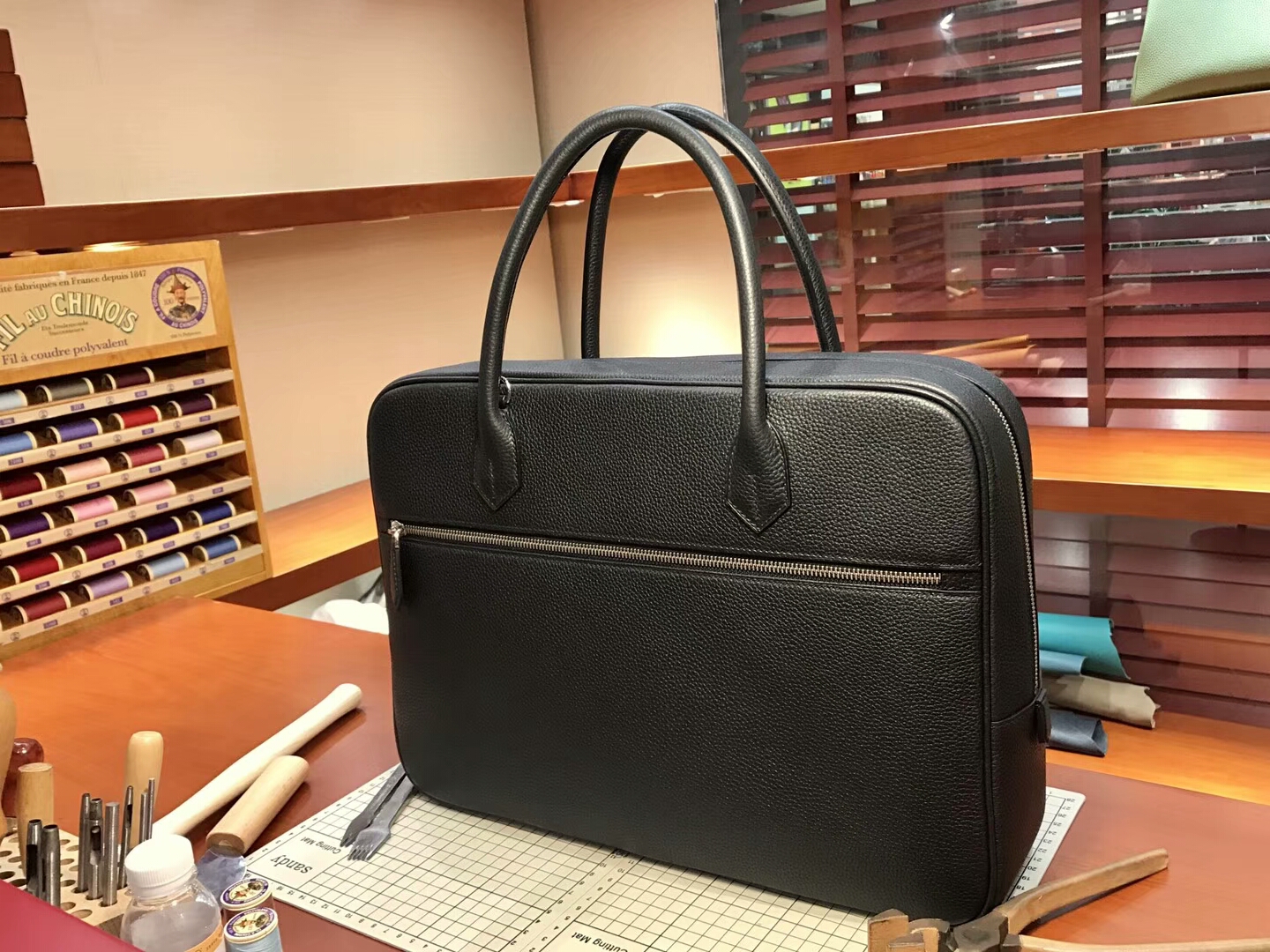 HERMES 爱马仕 男士邮差公文包 BLACK 黑色 现货系列 配全套专柜原版包装