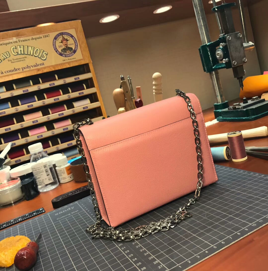 HERMES 爱马仕 手枪包 Verrou Chain 3L 玫瑰茶粉 rose tea 配全套专柜原版包装