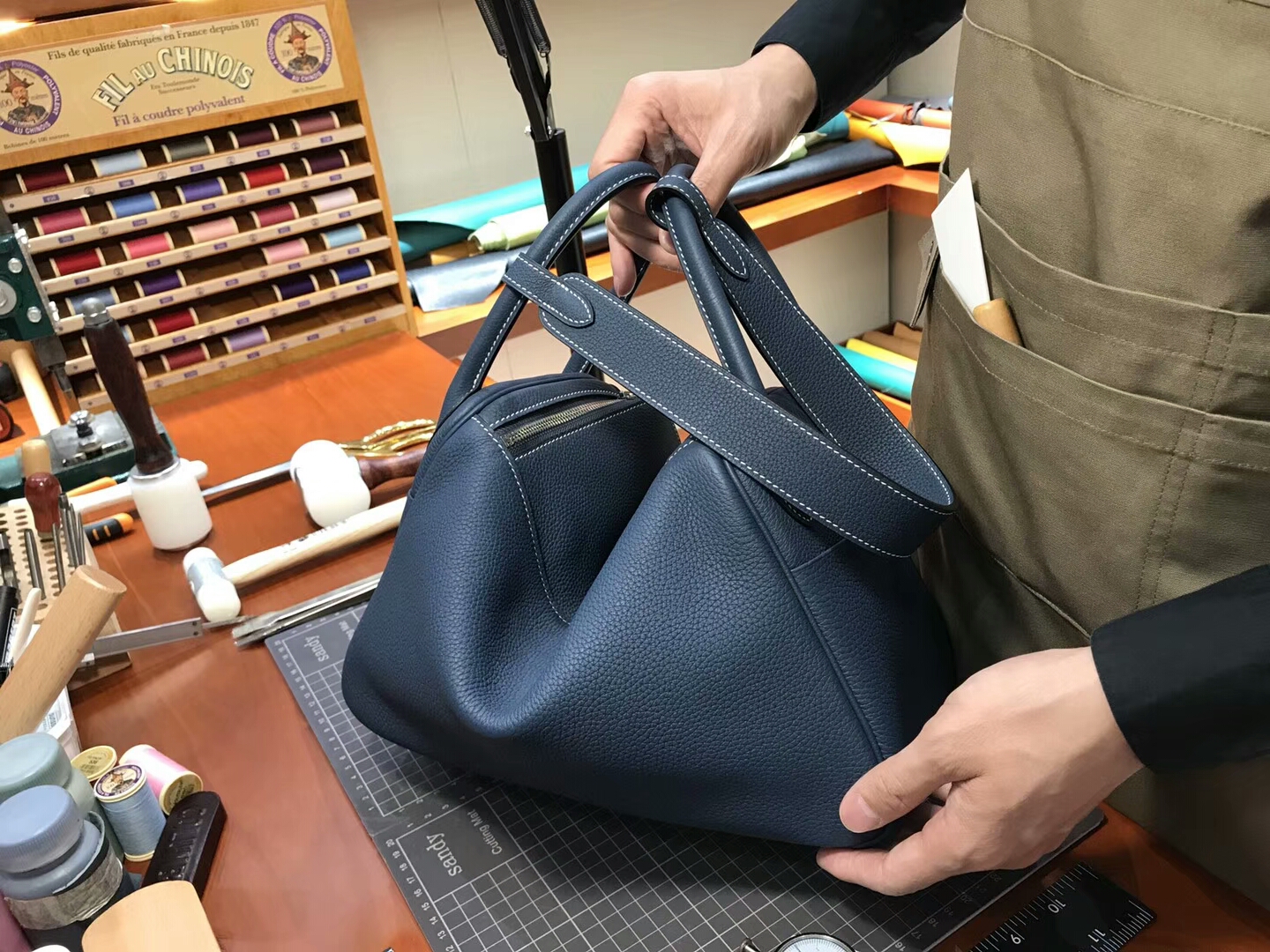 爱马仕 HERMES Lindy 26/30cm CKN7 风暴蓝 Bleu Tempete 配全套专柜原版包装