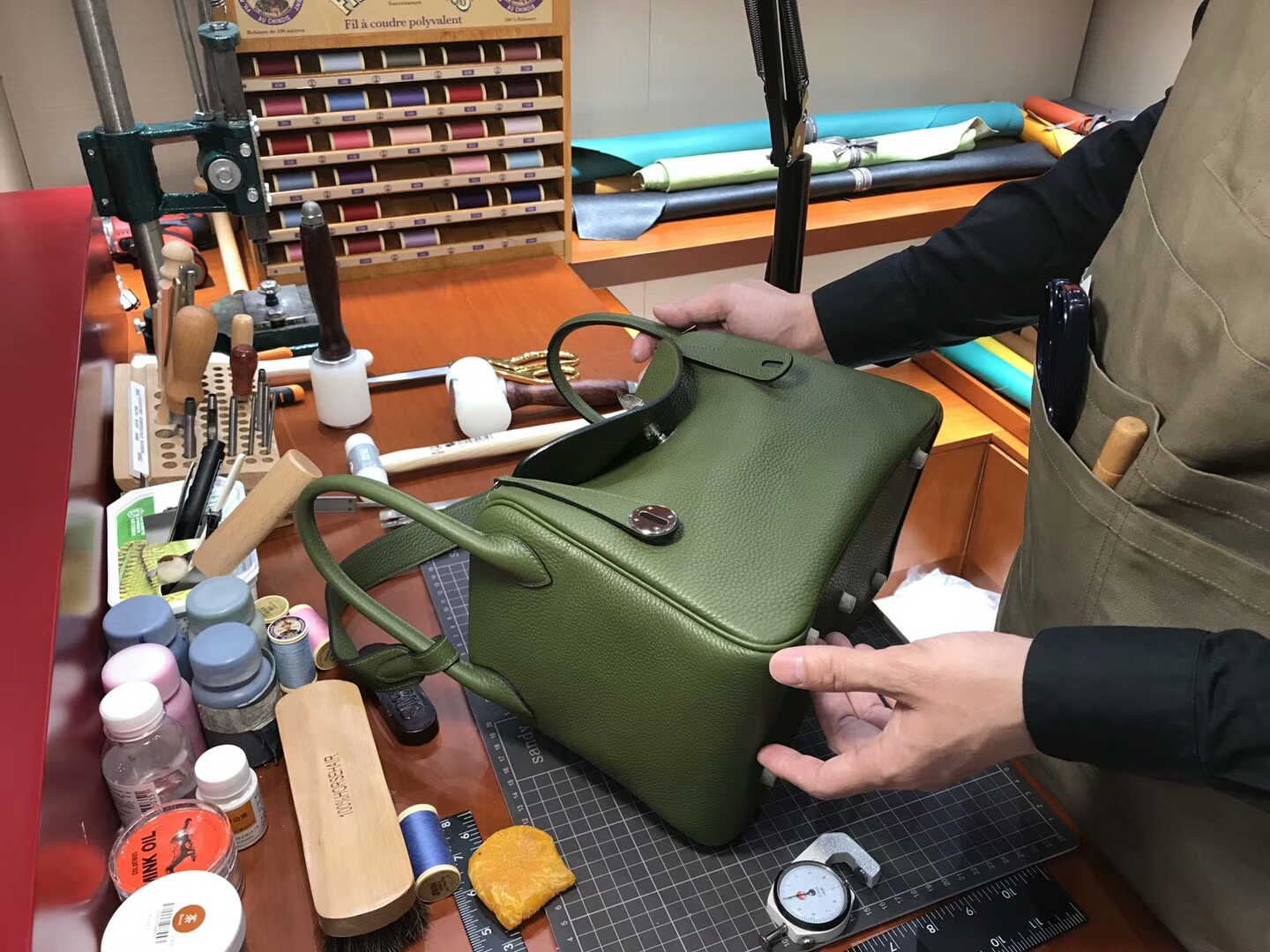 爱马仕 HERMES Lindy 26/30cm 6h橄榄绿vert veronese 银扣 配全套专柜原版包装