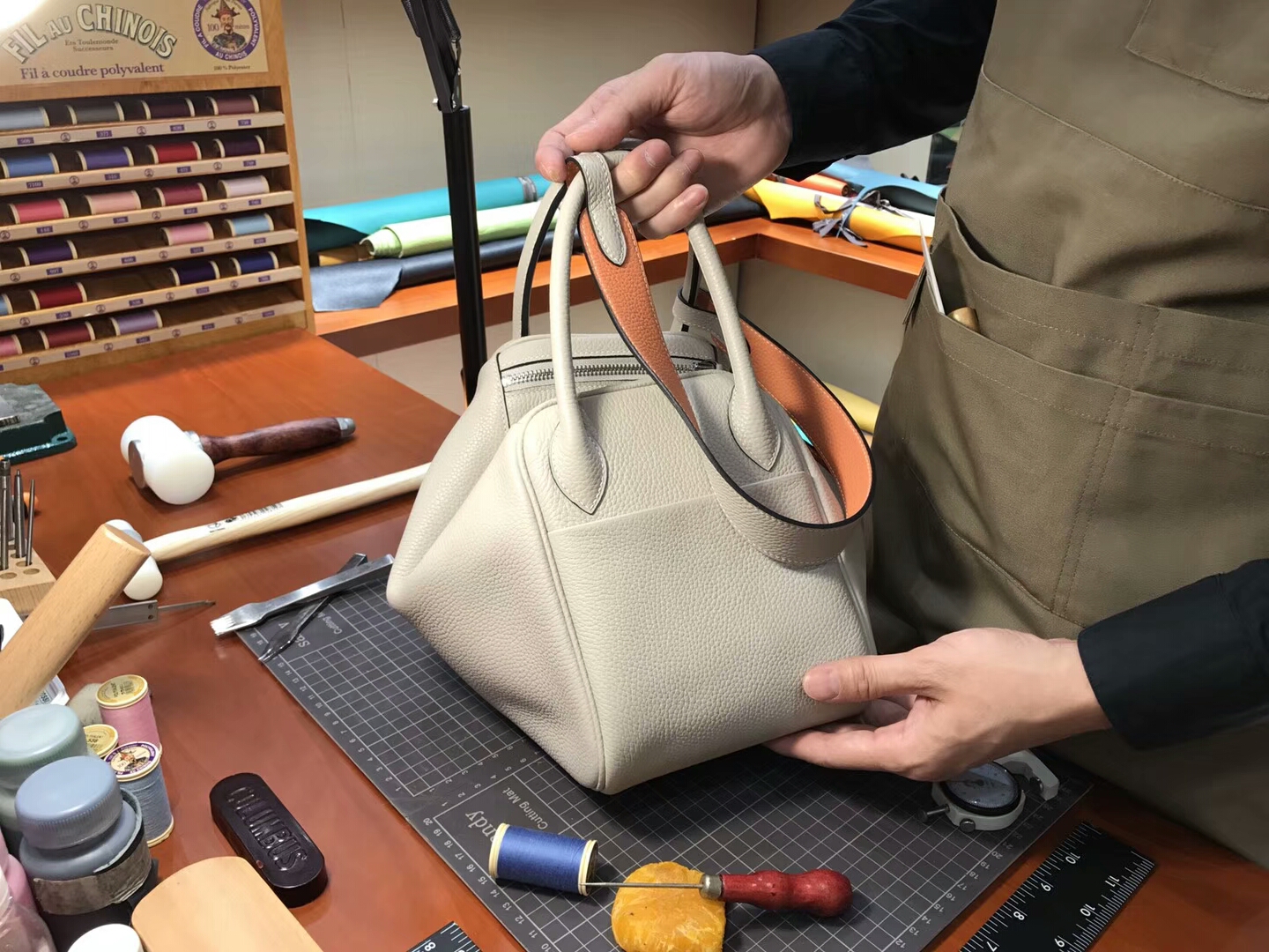 爱马仕 HERMES Lindy 26/30cm 8u 冰川灰 blue glacier 银扣 配全套专柜原版包装