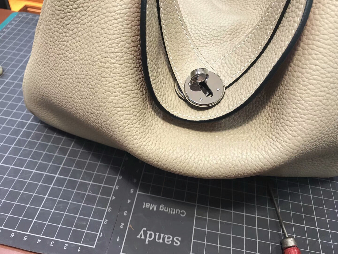 爱马仕 HERMES Lindy 26/30cm s2 风衣灰 trench 银扣