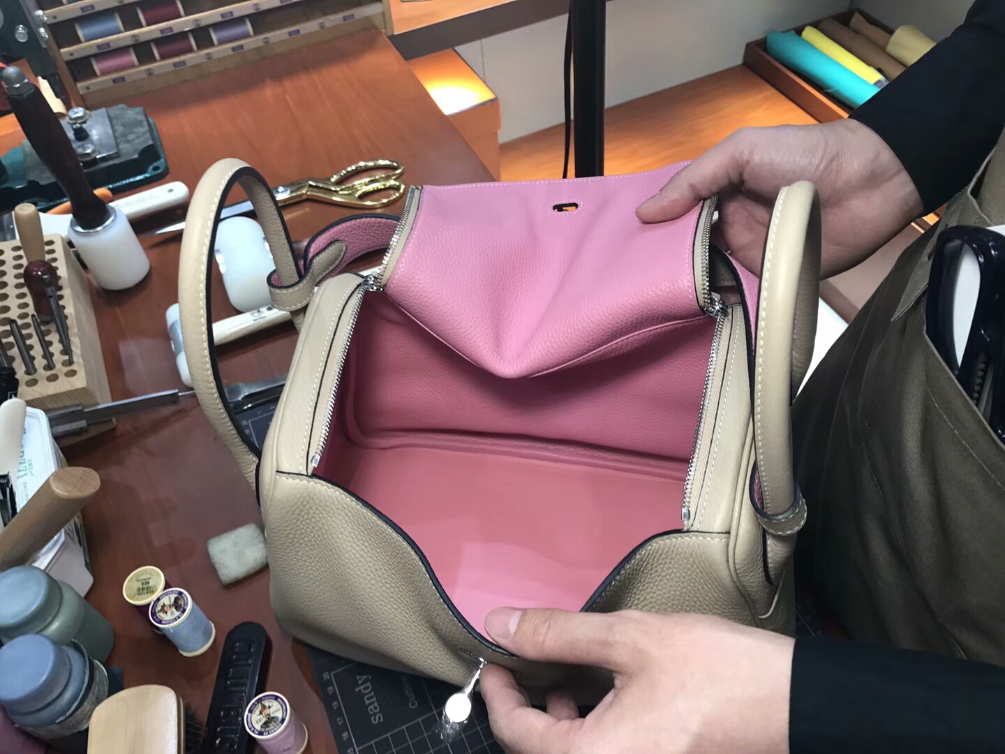 爱马仕 HERMES Lindy 26/30cm s2 风衣灰 trench 银扣