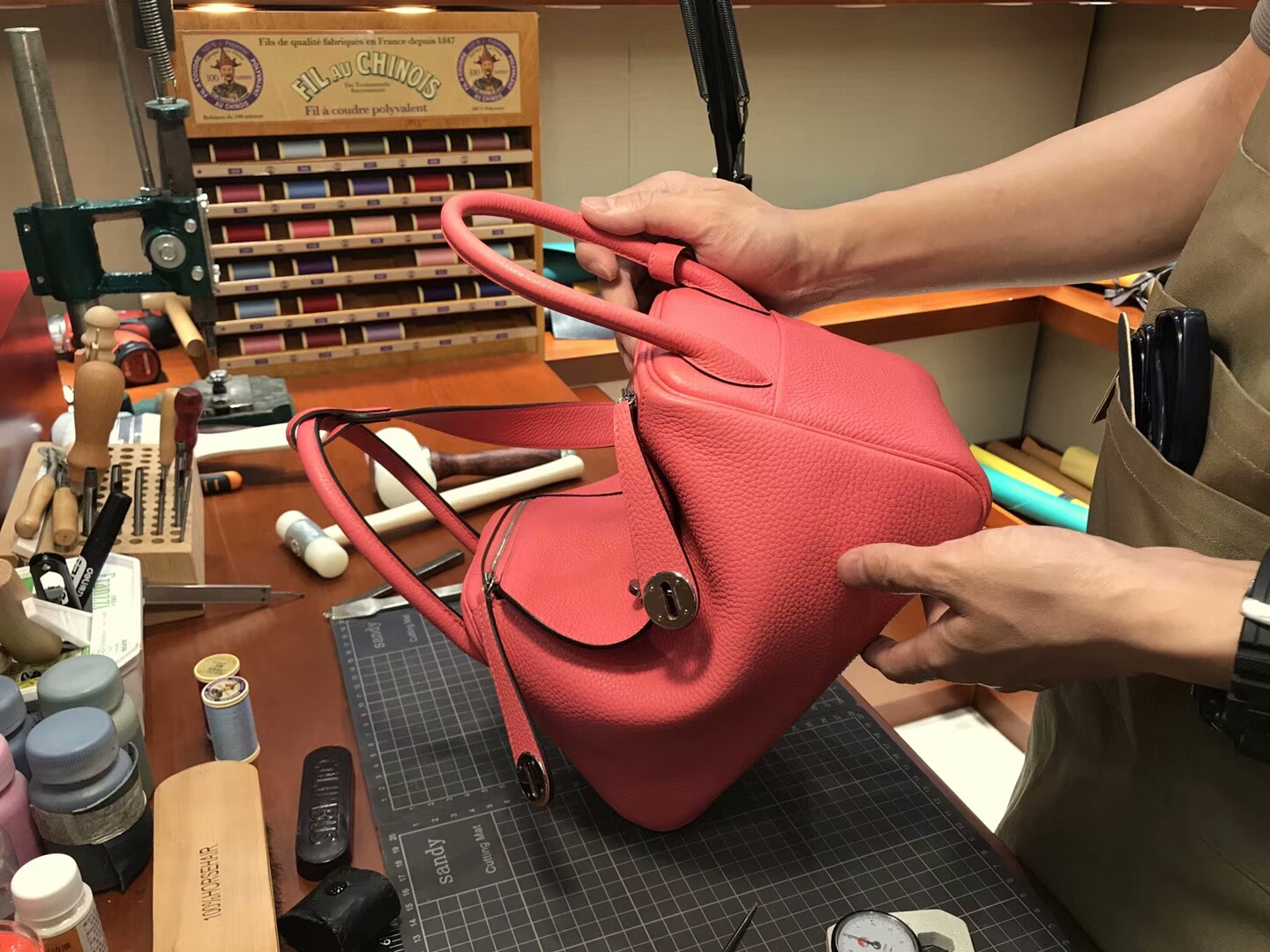 爱马仕 HERMES Lindy 26/30cm  t5 斋普尔粉 蜜桃粉 rose jaipur 银扣 配全套专柜原版包装