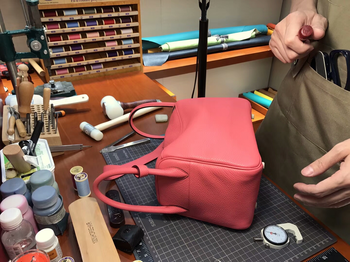 爱马仕 HERMES Lindy 26/30cm  t5 斋普尔粉 蜜桃粉 rose jaipur 银扣 配全套专柜原版包装