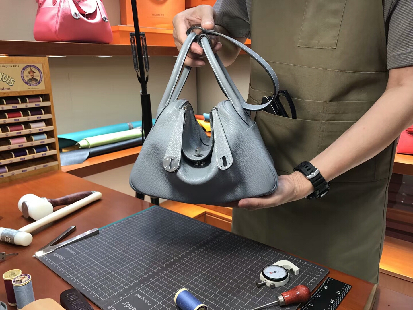 亚麻蓝 blue lin J7 爱马仕 HERMES Lindy 26/30cm 银扣 配全套专柜原版包装