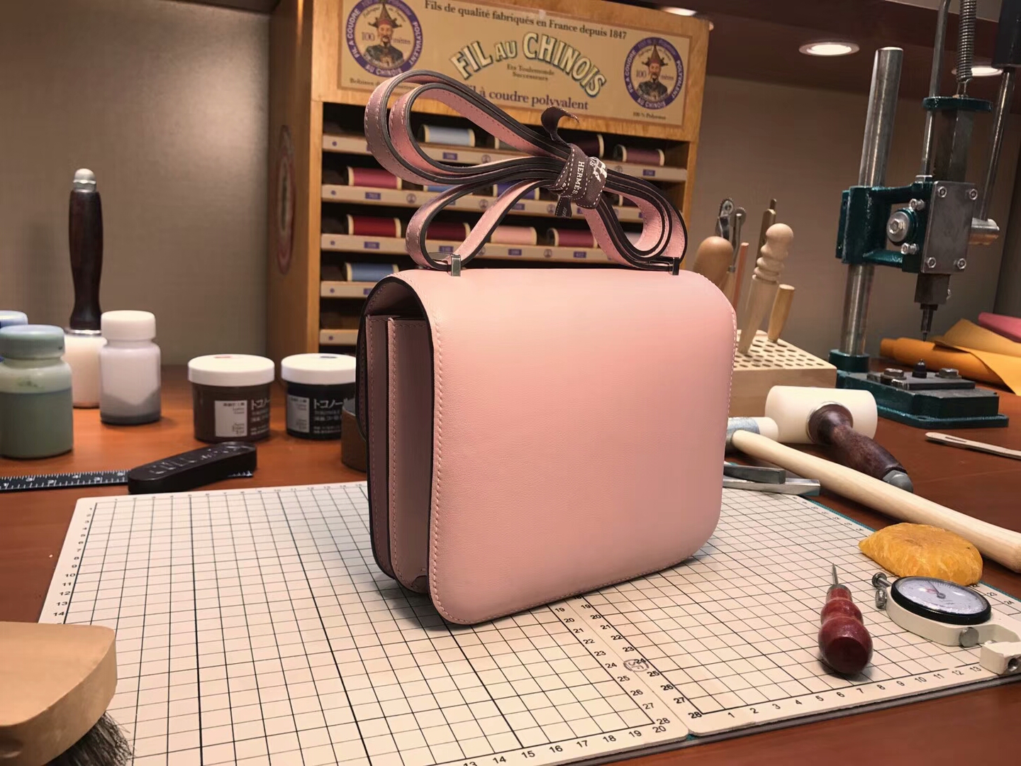Rose Sakura 水粉色 3Q HERMES 爱马仕 空姐包 Constance 蜥蜴皮扣