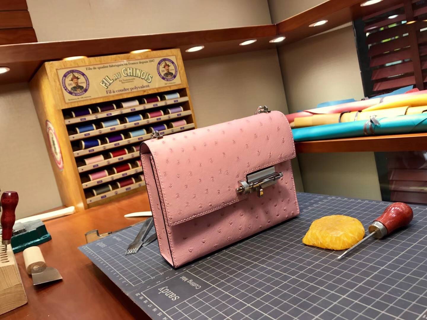 HERMES 爱马仕 手枪包 Verrou Chain 8w rose azalee 新唇膏粉 新玫瑰粉 配全套专柜原版包装