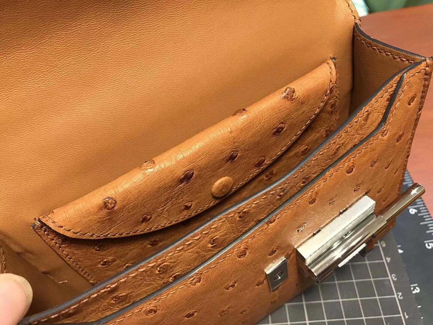 HERMES 爱马仕 手枪包 Verrou Chain 金棕 gold ck37 配全套专柜原版包装