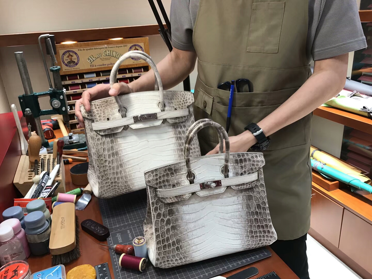 爱马仕 HERMES 铂金包 Birkin 25cm 配全套专柜原版包装 全球发售 鳄鱼喜马拉雅