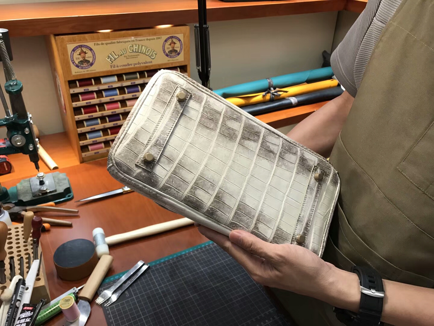 爱马仕 HERMES 铂金包 Birkin 25cm 配全套专柜原版包装 全球发售 鳄鱼喜马拉雅