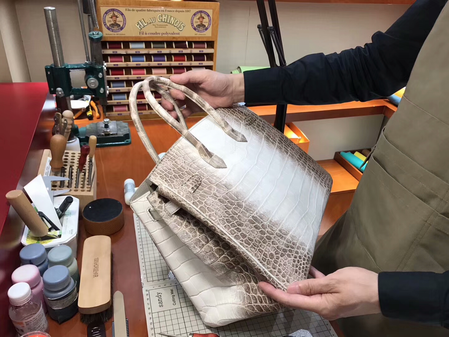 爱马仕 HERMES 铂金包 Birkin 25cm 配全套专柜原版包装 全球发售 鳄鱼喜马拉雅