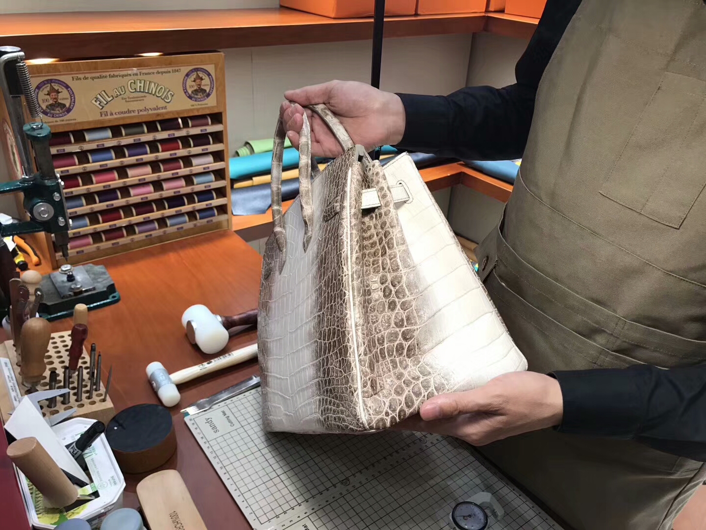 爱马仕 HERMES 铂金包 Birkin 25cm 配全套专柜原版包装 全球发售 鳄鱼喜马拉雅