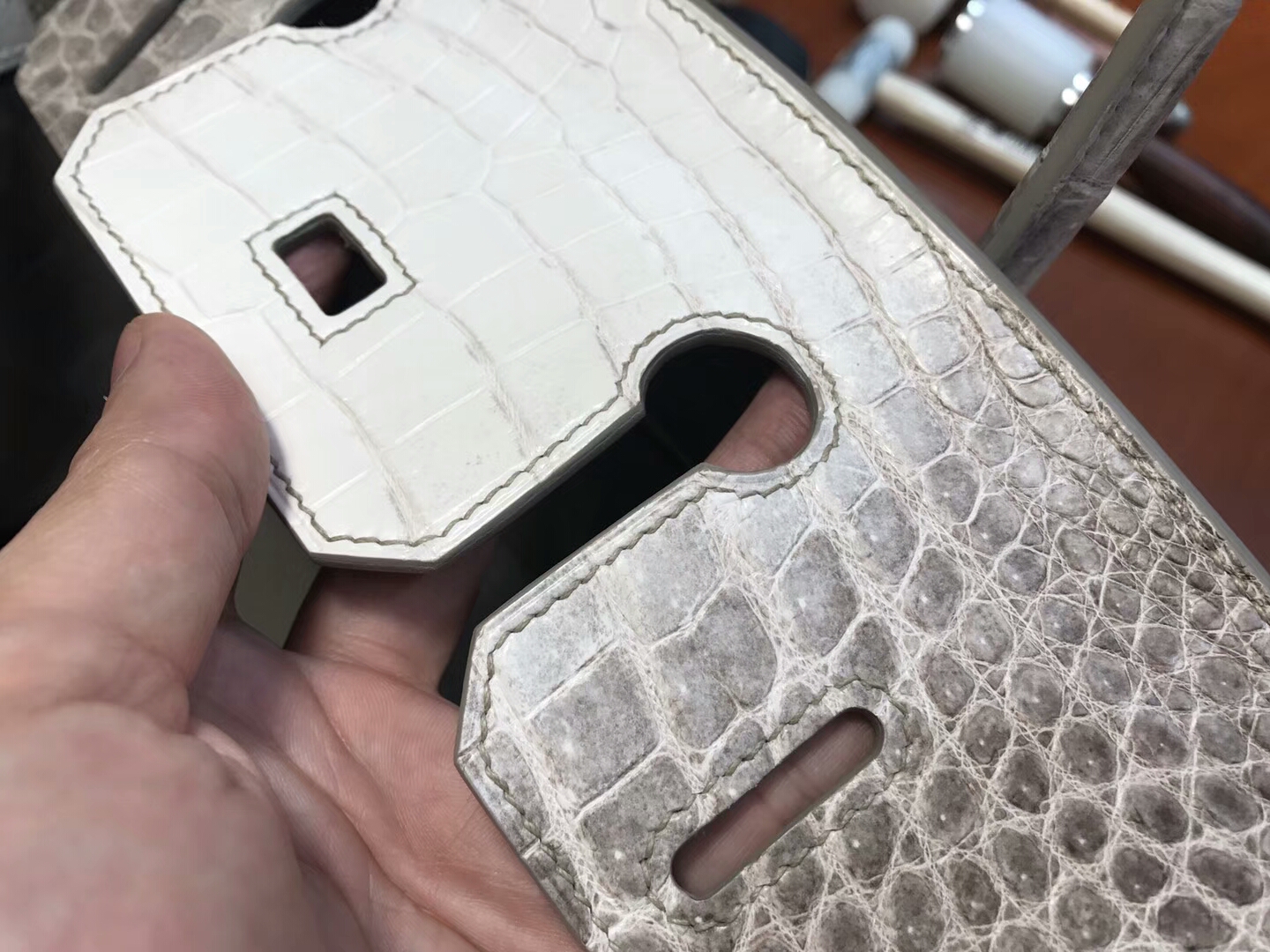 爱马仕 HERMES 铂金包 Birkin 30cm 配全套专柜原版包装 全球发售 鳄鱼喜马拉雅