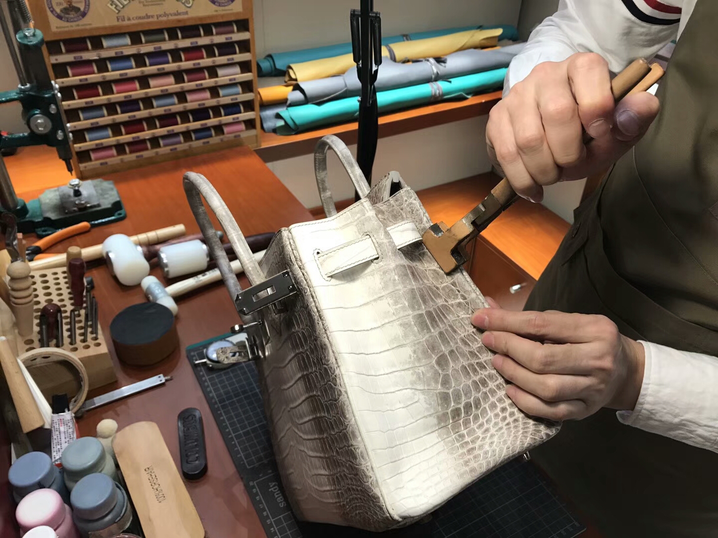 爱马仕 HERMES 铂金包 Birkin 30cm 配全套专柜原版包装 全球发售 鳄鱼喜马拉雅