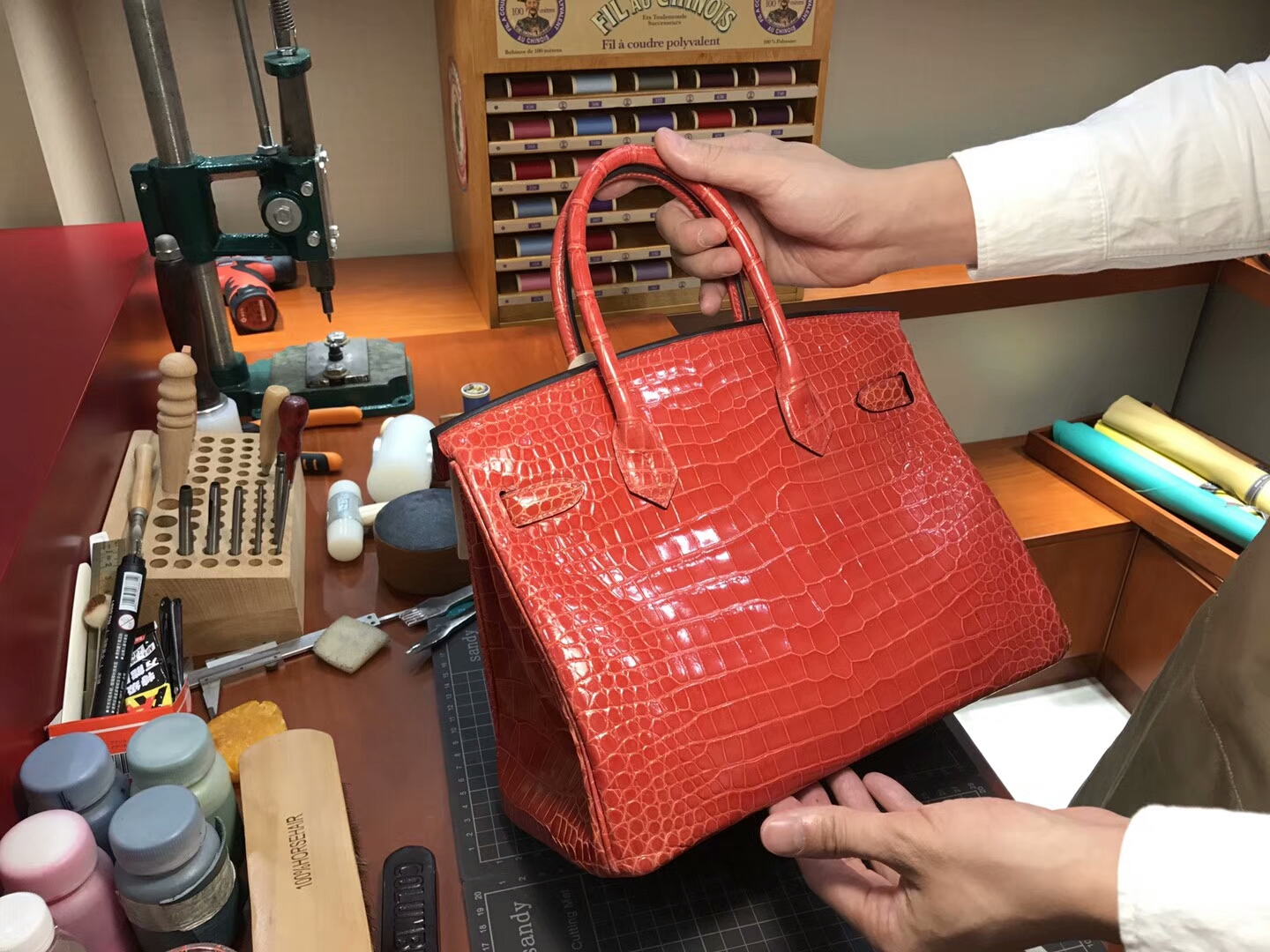 爱马仕 HERMES 铂金包 Birkin 25cm 配全套专柜原版包装 全球发售 鳄鱼 5K 艳橙色 蜜橘色 橘红色 Tangerine Orange