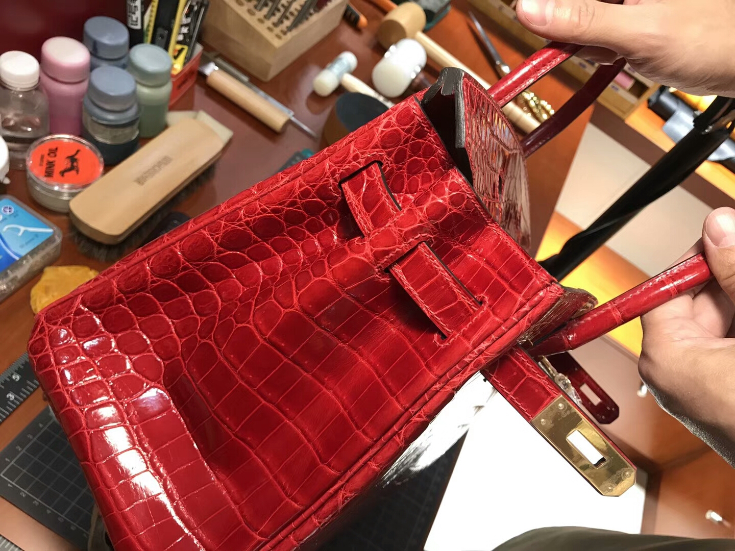 爱马仕 HERMES 铂金包 Birkin 25cm 配全套专柜原版包装 全球发售 鳄鱼 F5 勃艮第酒红色 Bourgogne