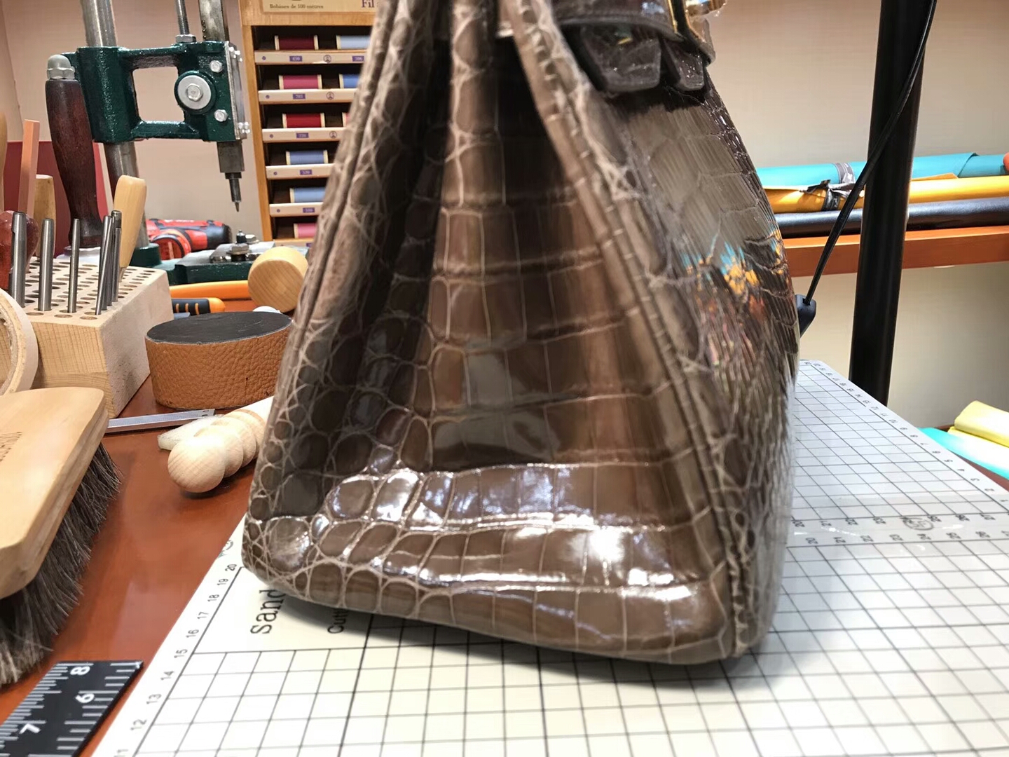 爱马仕 HERMES 铂金包 Birkin 25cm 配全套专柜原版包装 全球发售 鳄鱼 深啡色