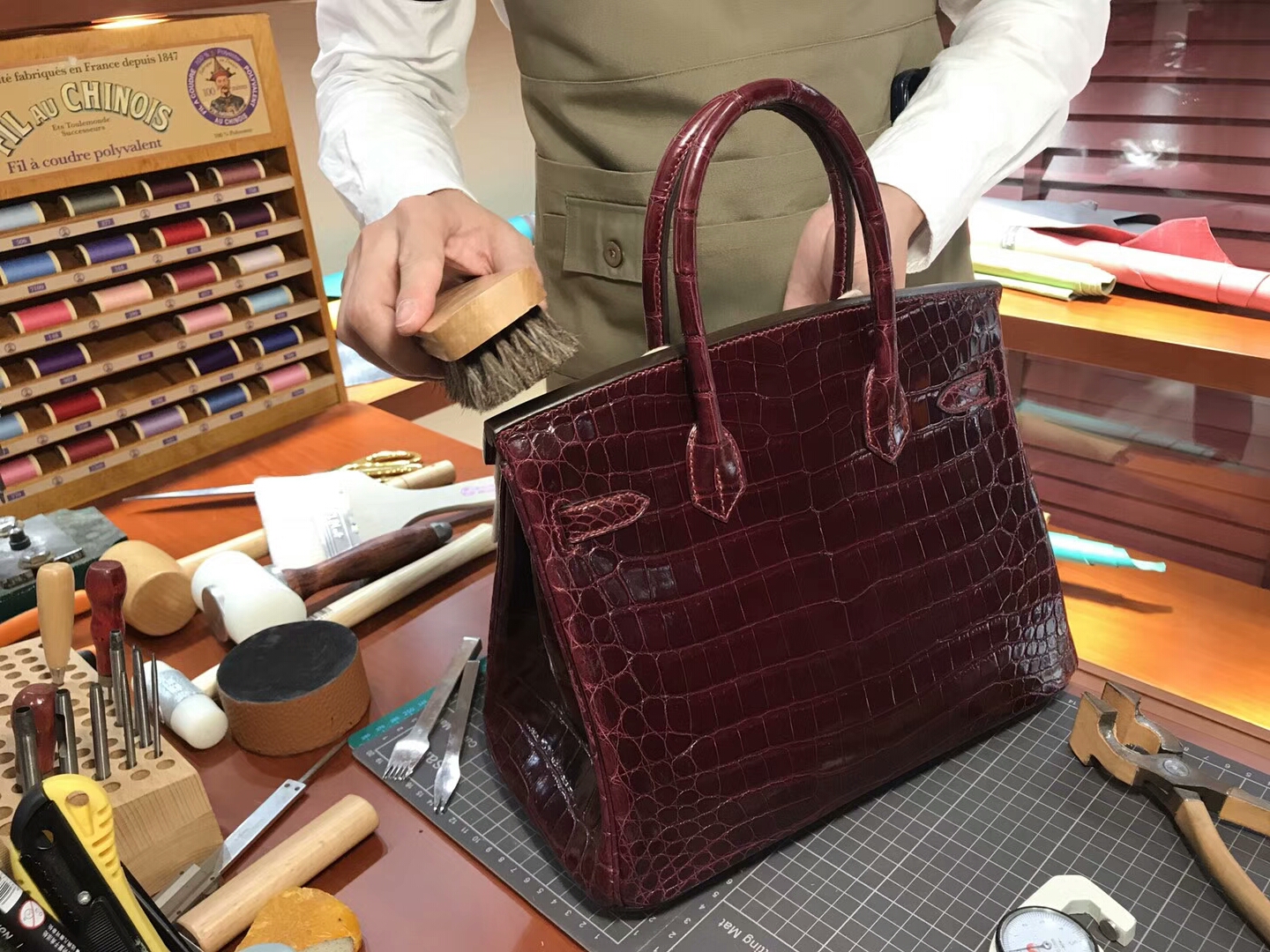 爱马仕 HERMES 铂金包 Birkin 25cm 配全套专柜原版包装 全球发售 鳄鱼 CK57 波尔多酒红 Bordeaux 