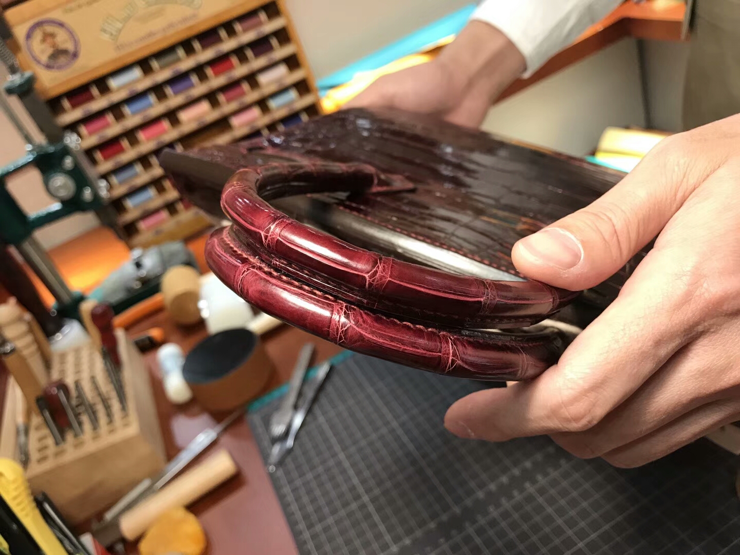 爱马仕 HERMES 铂金包 Birkin 25cm 配全套专柜原版包装 全球发售 鳄鱼 CK57 波尔多酒红 Bordeaux 