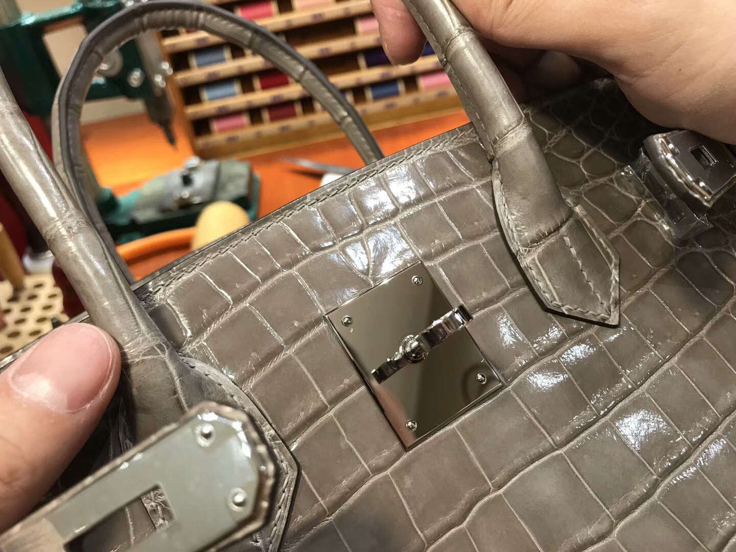 爱马仕 HERMES 铂金包 Birkin 25cm 配全套专柜原版包装 全球发售 鳄鱼  C81斑鸠灰