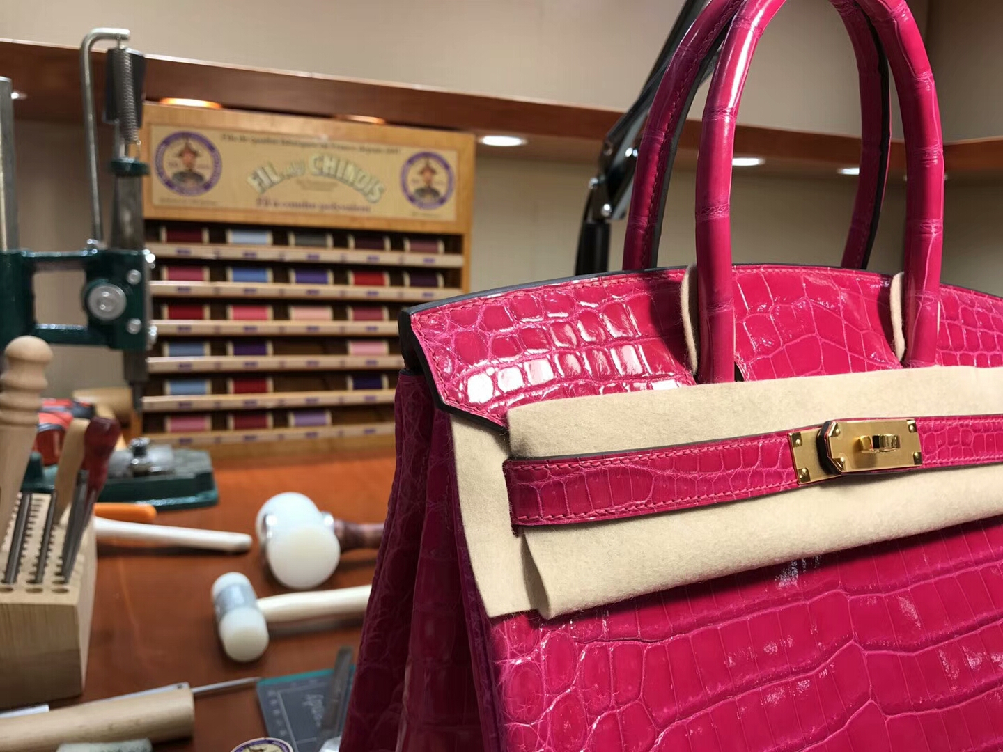 爱马仕 HERMES 铂金包 Birkin 25cm 配全套专柜原版包装 全球发售 鳄鱼 J5 天方夜谭粉紫 Scheherazade