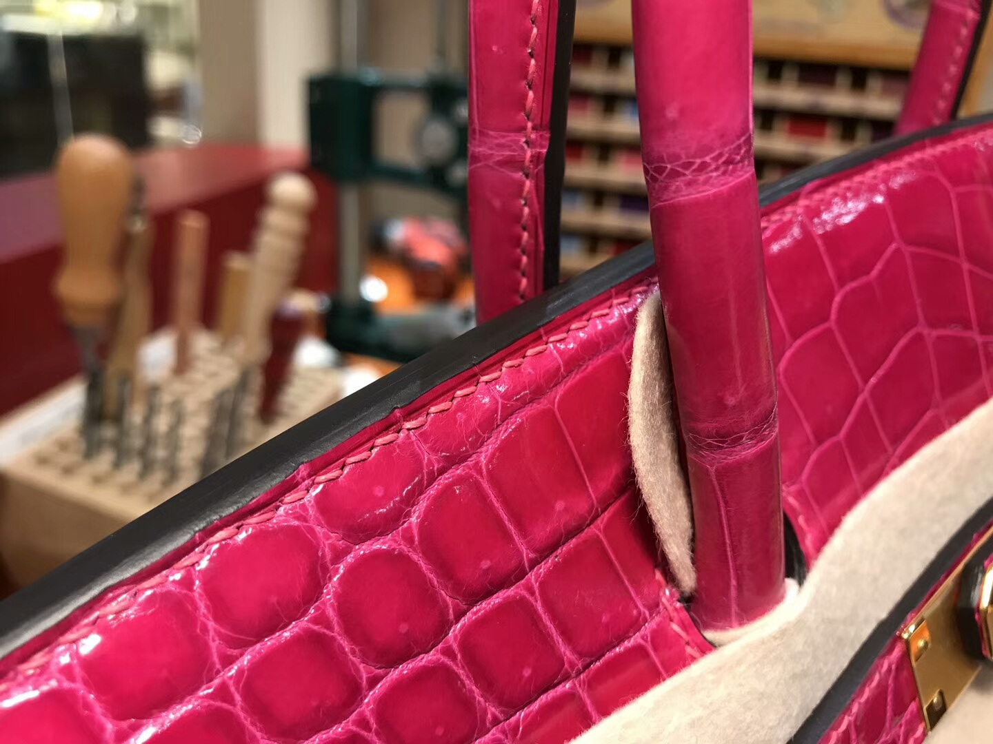 爱马仕 HERMES 铂金包 Birkin 25cm 配全套专柜原版包装 全球发售 鳄鱼 J5 天方夜谭粉紫 Scheherazade