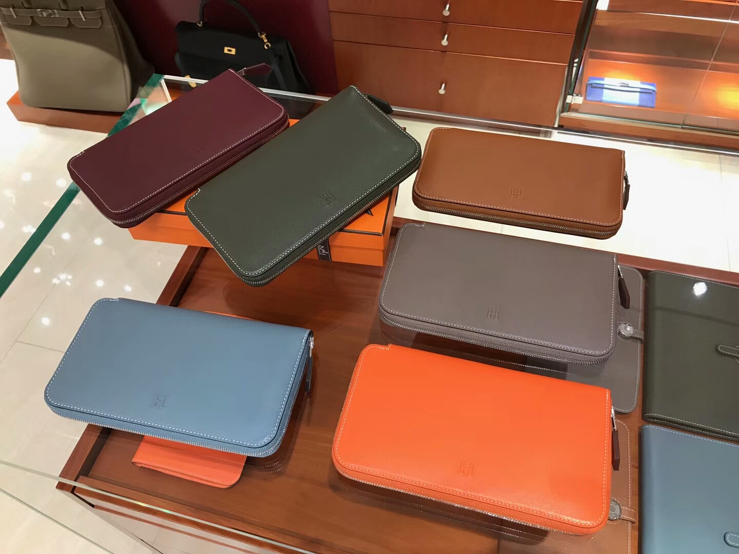 HERMES 长款拉链钱包 配全套专柜原版包装 现货系列