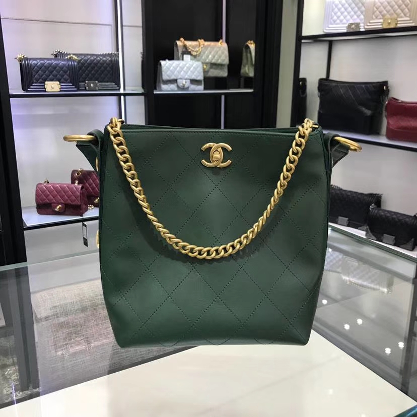 香奈儿 Chanel 嬉皮包 18秋冬小牛皮 古金金属扣 专柜同步 意大利定制级进口小牛皮 绿色