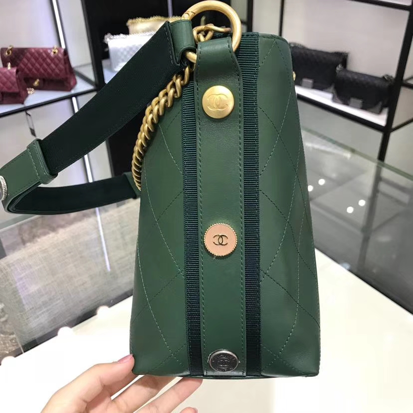香奈儿 Chanel 嬉皮包 18秋冬小牛皮 古金金属扣 专柜同步 意大利定制级进口小牛皮 绿色