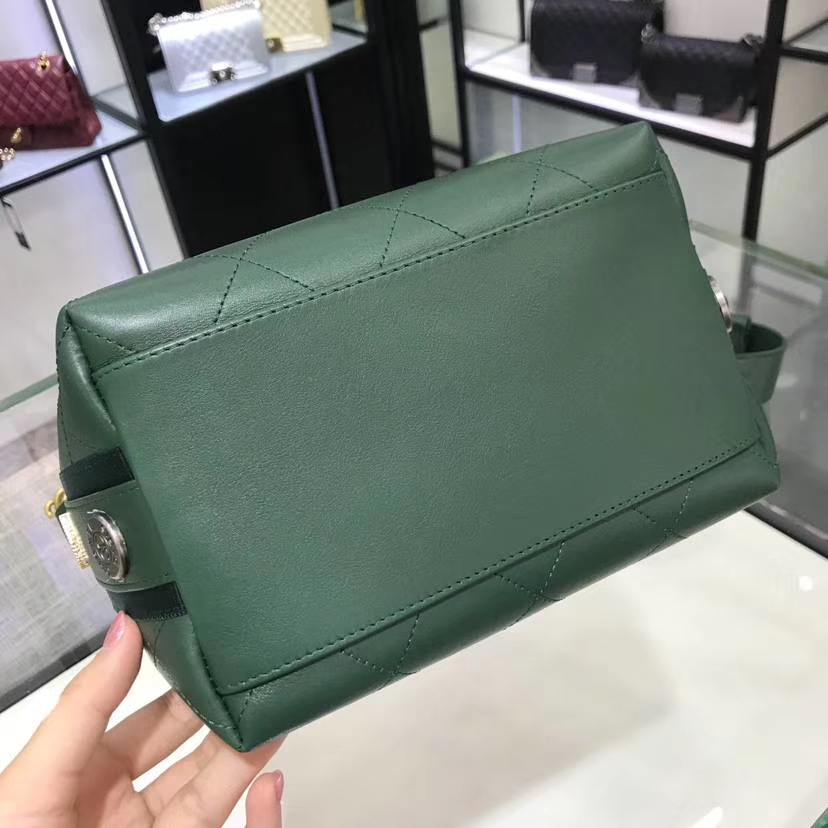 香奈儿 Chanel 嬉皮包 18秋冬小牛皮 古金金属扣 专柜同步 意大利定制级进口小牛皮 绿色