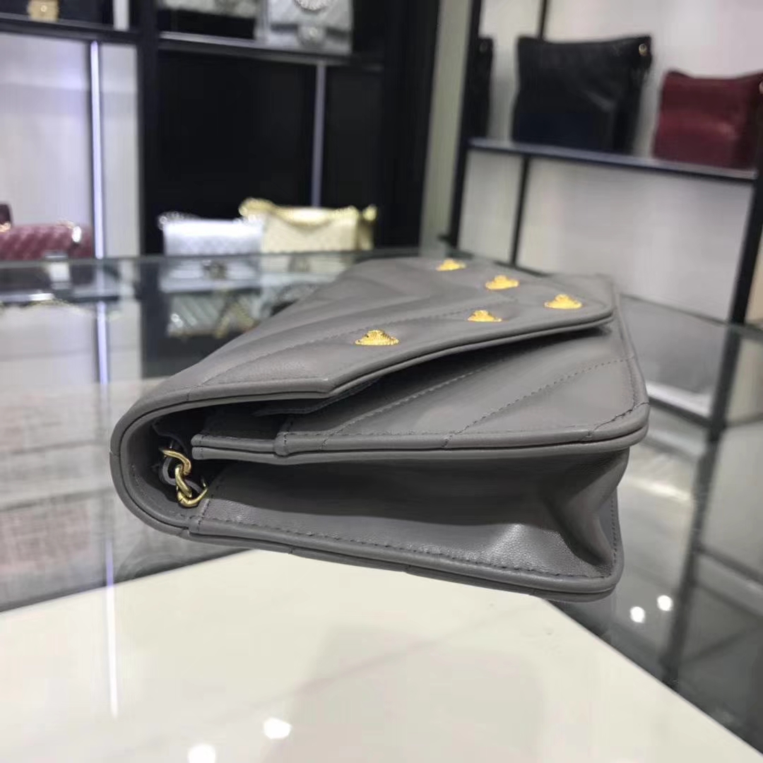 Chanel香奈儿最新款铆钉WOC 19cm 正品打版 YKK五金 灰色